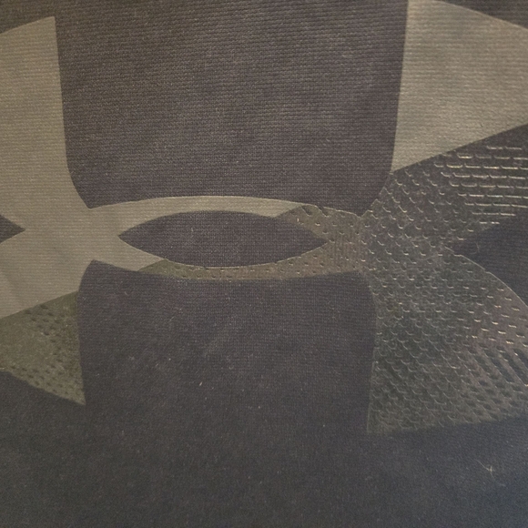 Under Armour Black Sweatshirt Hoodie Athletic Pullover - Picture 3 of 4